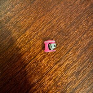 NWOT Origami Owl Pink Mixer Charm